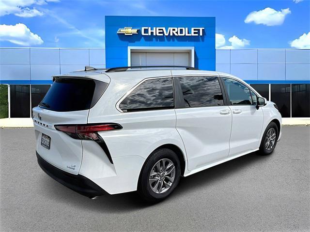 used 2022 Toyota Sienna car, priced at $35,925