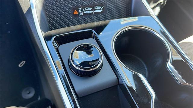 new 2026 Chevrolet Equinox car, priced at $28,914