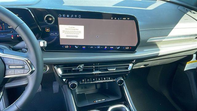 new 2026 Chevrolet Traverse car, priced at $40,220