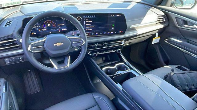 new 2026 Chevrolet Traverse car, priced at $40,220