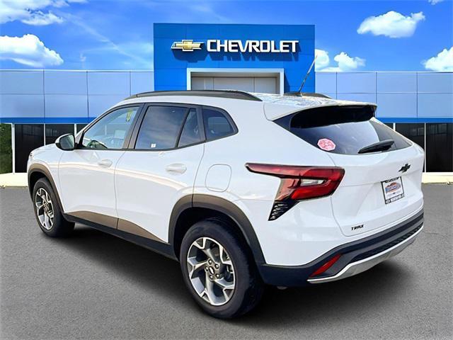 new 2025 Chevrolet Trax car, priced at $21,880