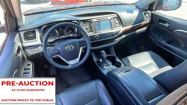 used 2016 Toyota Highlander car, priced at $17,771