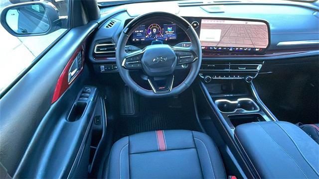 used 2025 Chevrolet Traverse car, priced at $52,297