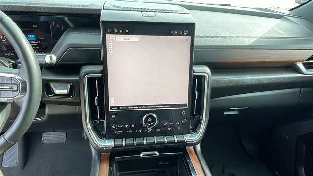 used 2025 GMC Yukon XL car, priced at $69,976