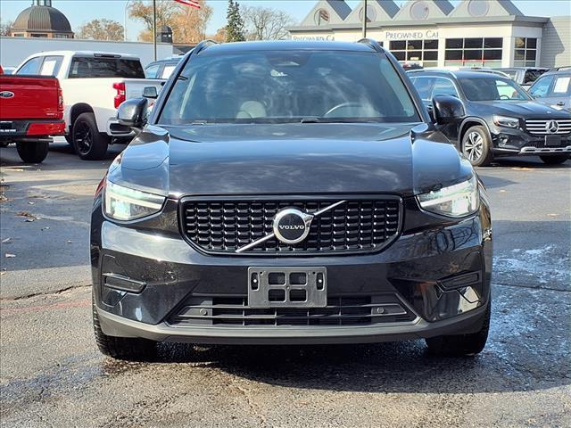 used 2024 Volvo XC40 car, priced at $22,984