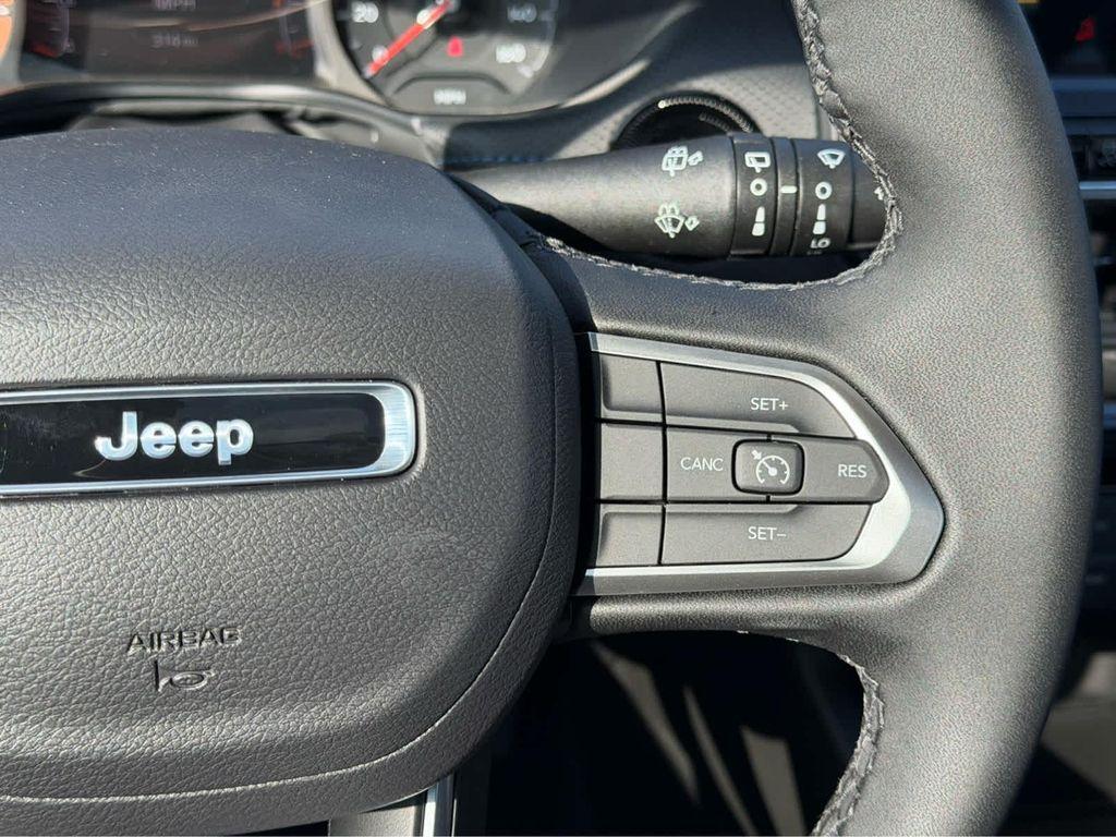 new 2025 Jeep Compass car, priced at $35,910