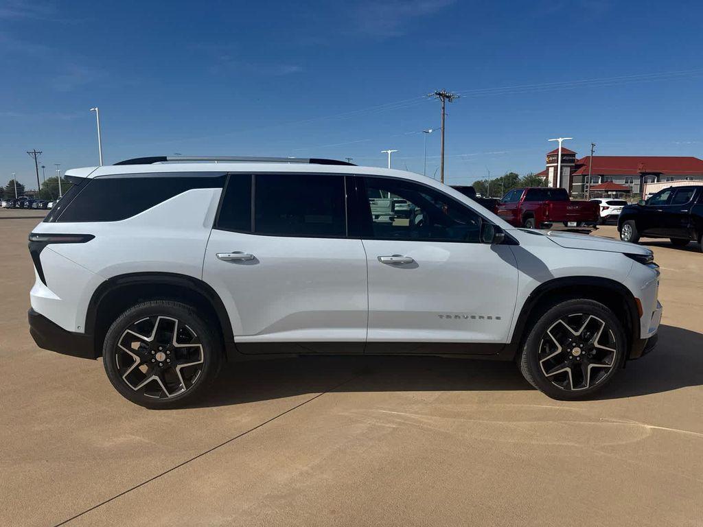new 2026 Chevrolet Traverse car, priced at $59,504