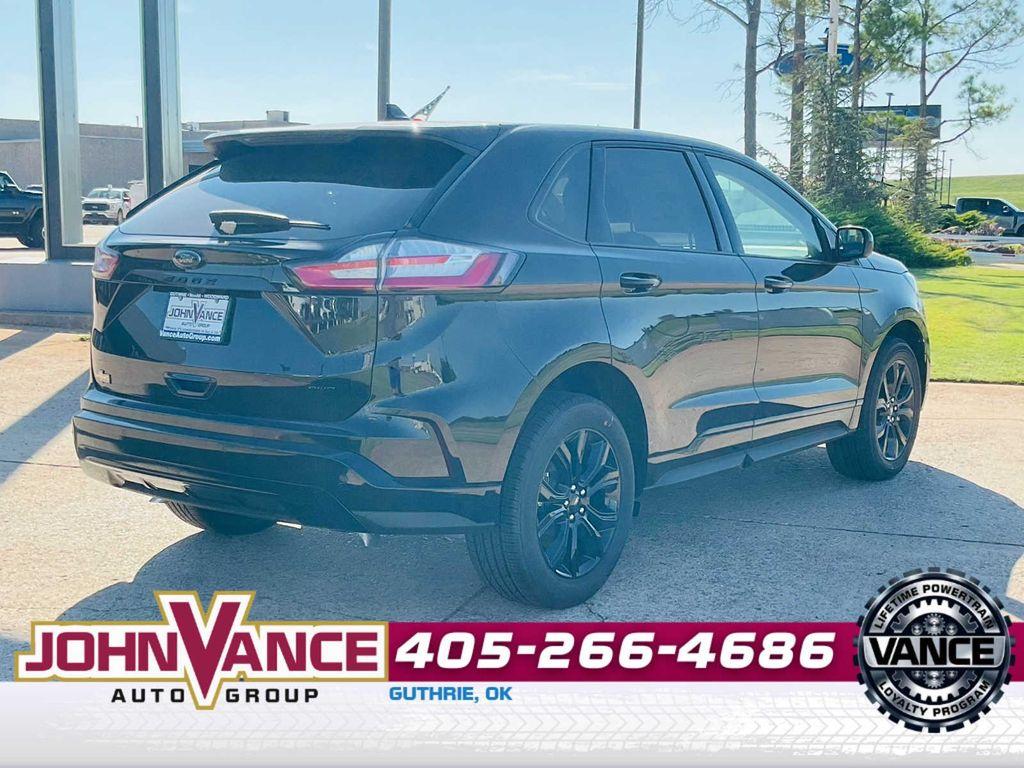used 2024 Ford Edge car, priced at $28,000