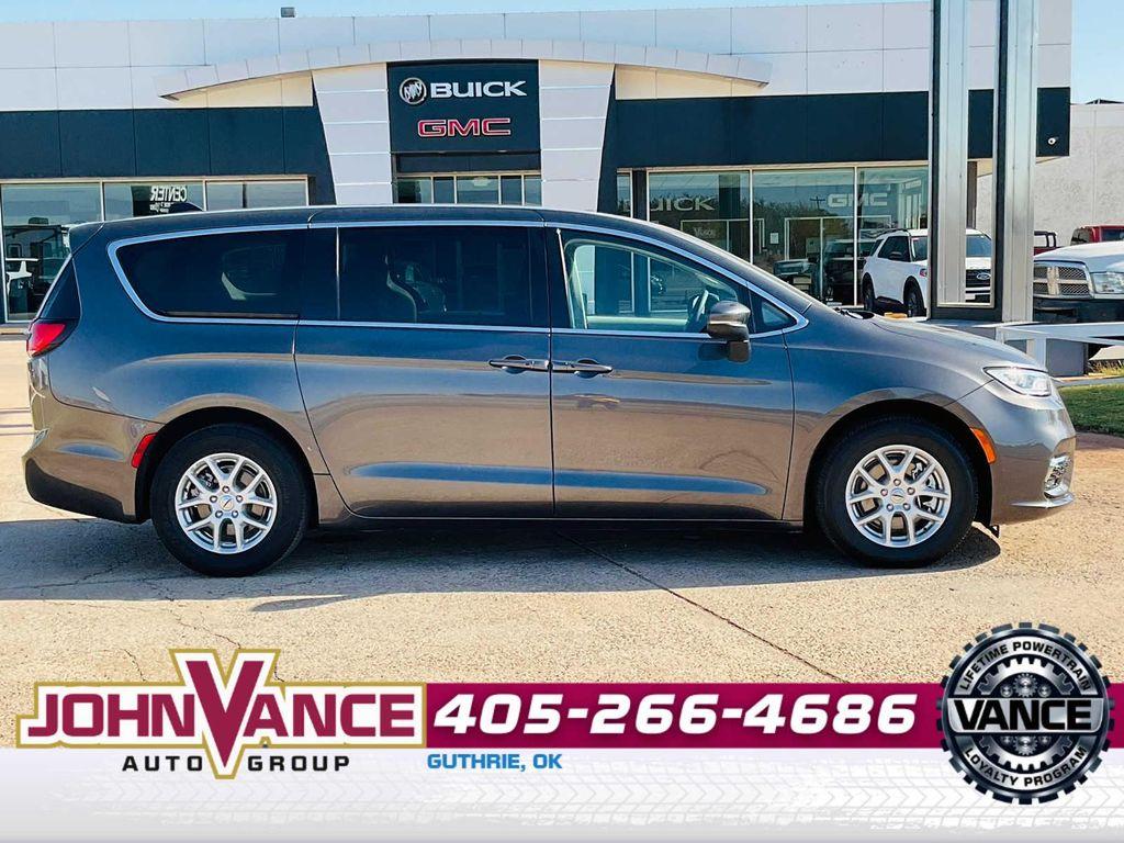 used 2023 Chrysler Pacifica car, priced at $23,998
