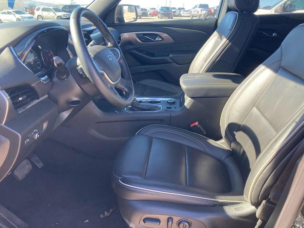 used 2023 Chevrolet Traverse car, priced at $40,299