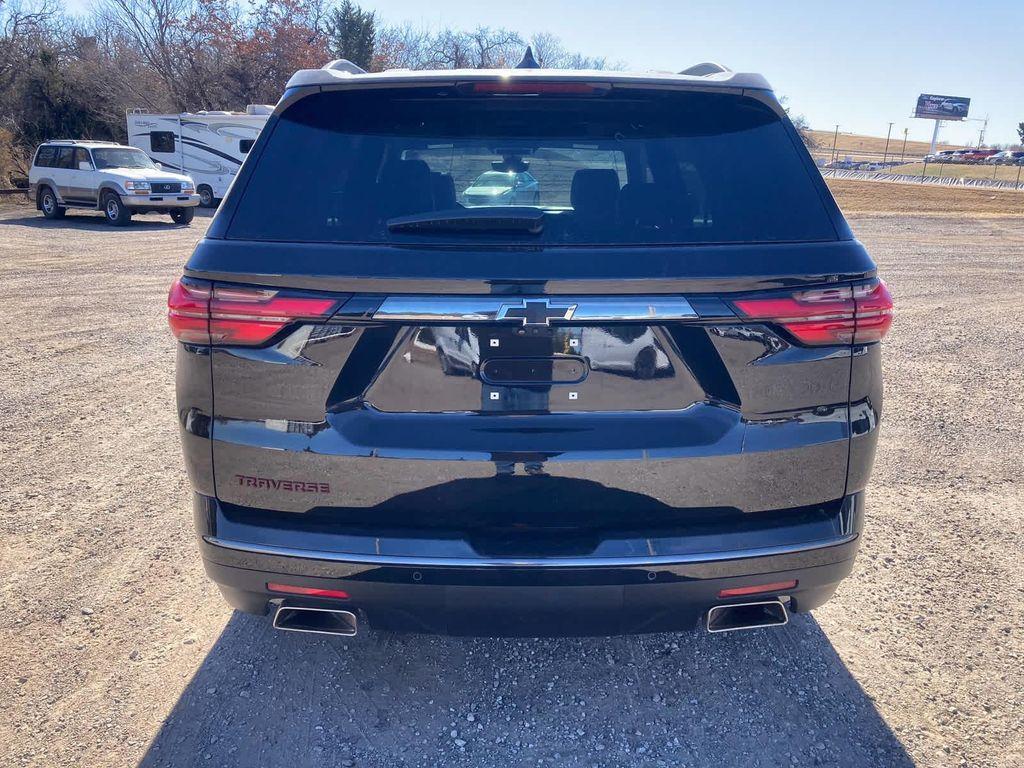 used 2023 Chevrolet Traverse car, priced at $40,299