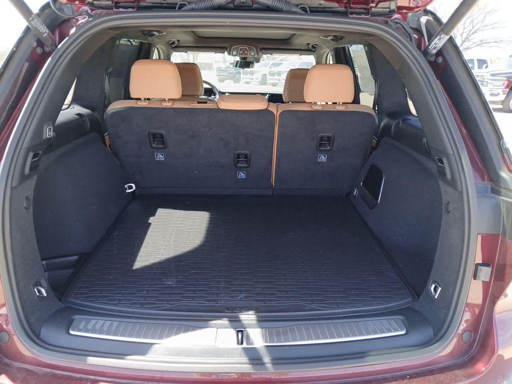 new 2025 Jeep Grand Cherokee car, priced at $66,948