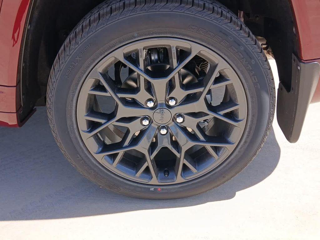 new 2025 Jeep Grand Cherokee car, priced at $66,948