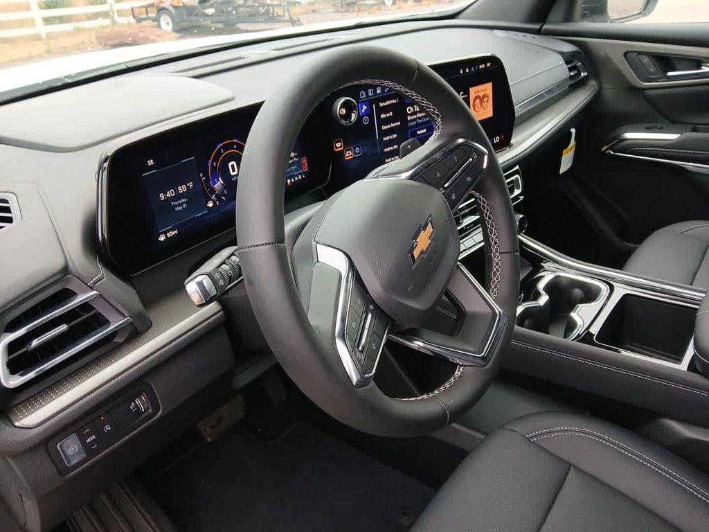 new 2026 Chevrolet Traverse car, priced at $47,029