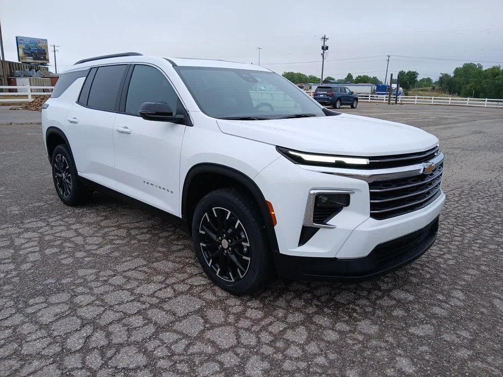 new 2026 Chevrolet Traverse car, priced at $47,029