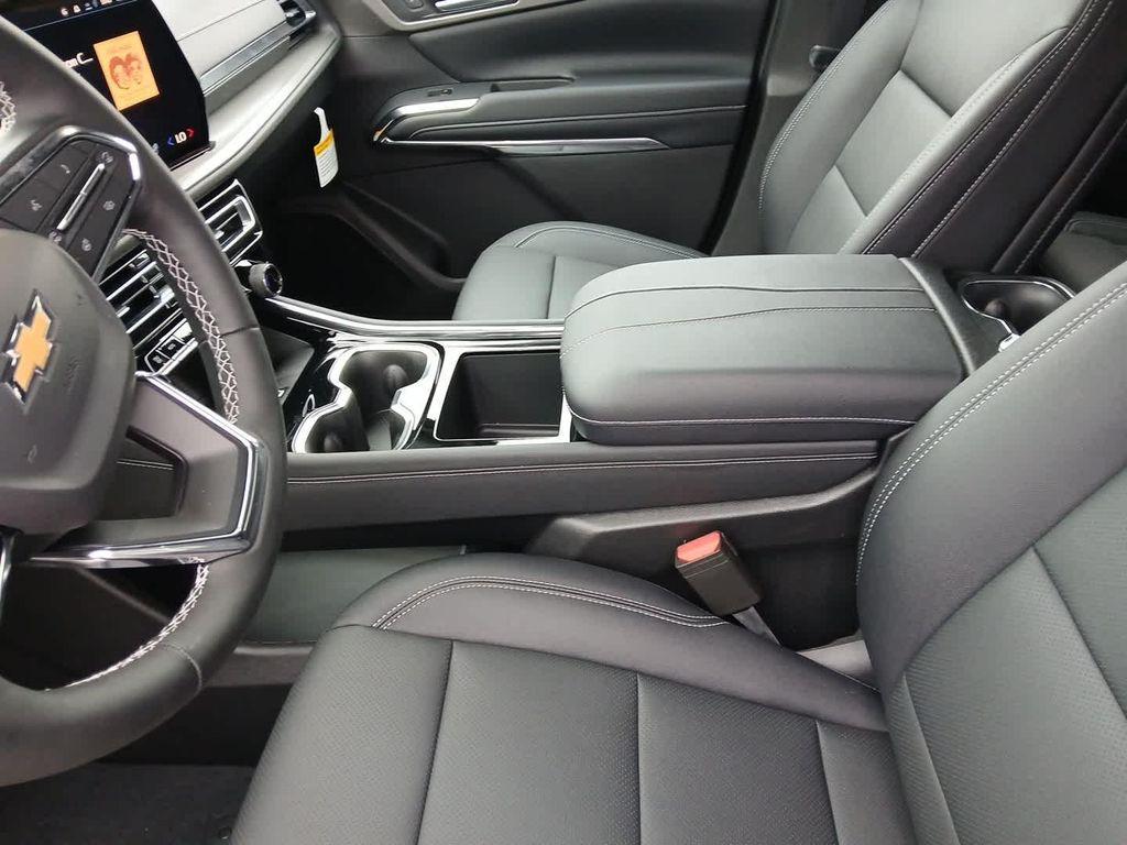 new 2026 Chevrolet Traverse car, priced at $47,029