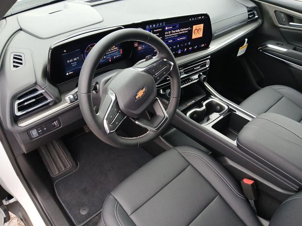 new 2026 Chevrolet Traverse car, priced at $47,029