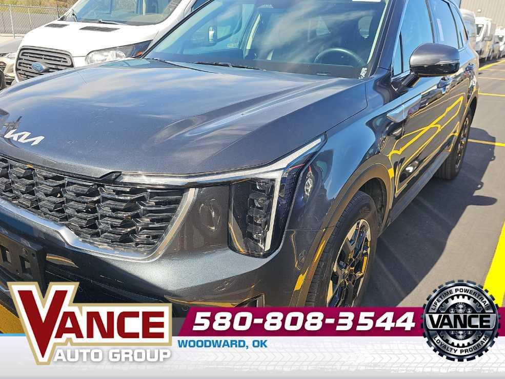 used 2024 Kia Sorento car, priced at $28,367