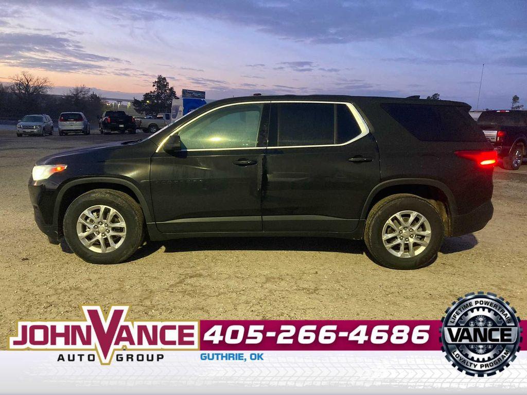 used 2021 Chevrolet Traverse car, priced at $17,000