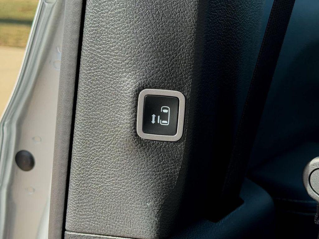 new 2026 Chrysler Pacifica car, priced at $51,075