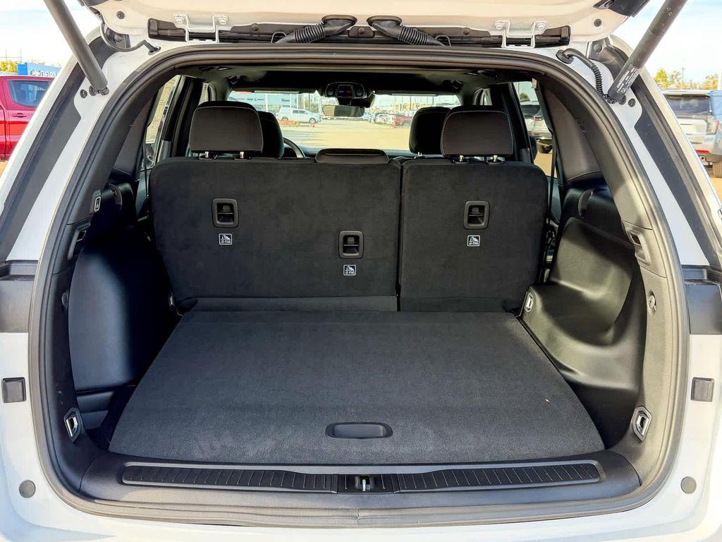 new 2025 Jeep Grand Cherokee car, priced at $39,799