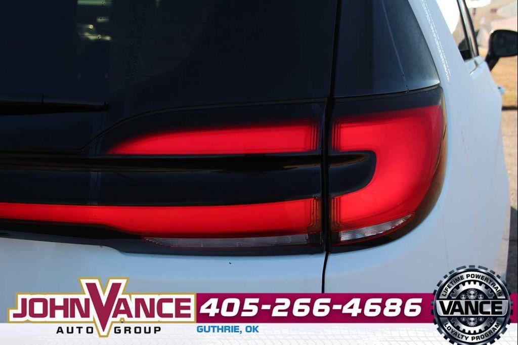 used 2024 Chrysler Pacifica car, priced at $27,988