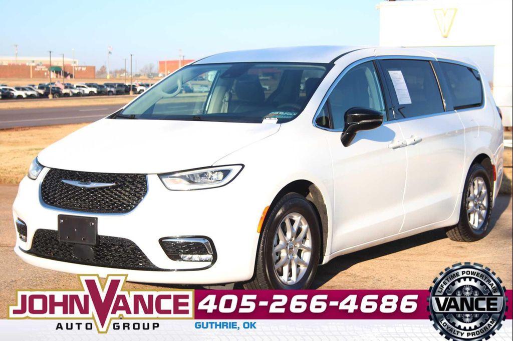 used 2024 Chrysler Pacifica car, priced at $27,988