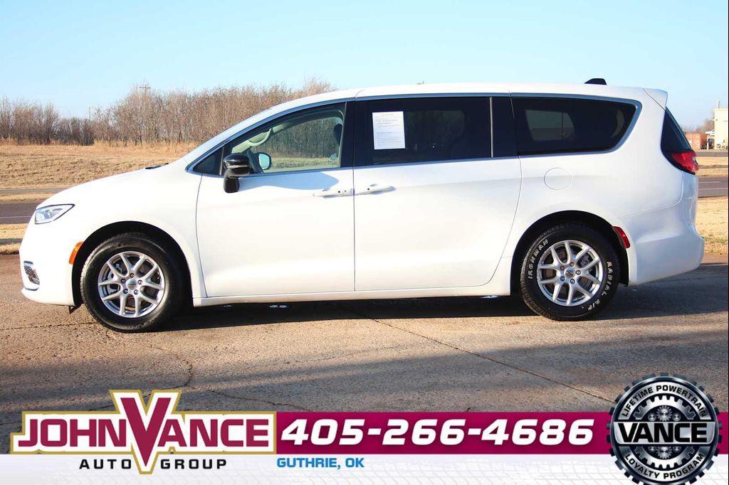 used 2024 Chrysler Pacifica car, priced at $27,988