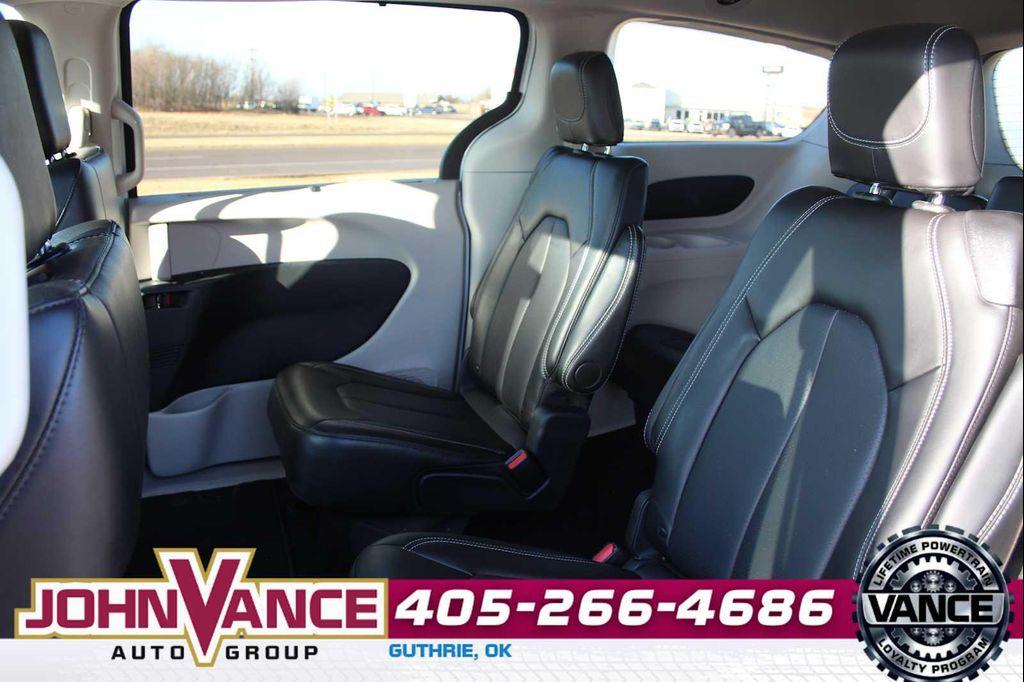 used 2024 Chrysler Pacifica car, priced at $27,988