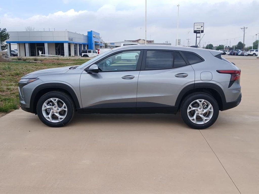 new 2026 Chevrolet Trax car, priced at $25,384