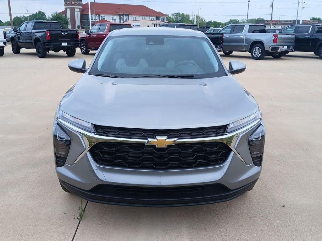 new 2026 Chevrolet Trax car, priced at $25,384