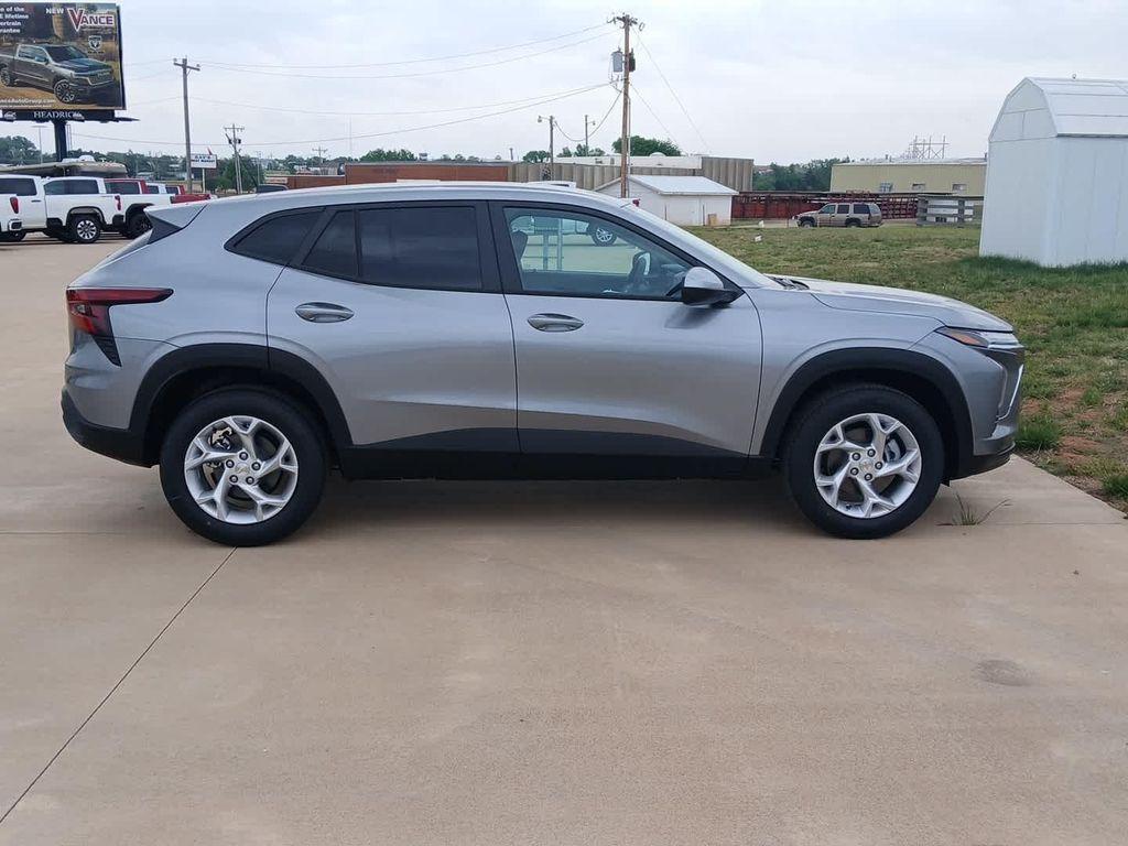 new 2026 Chevrolet Trax car, priced at $25,384