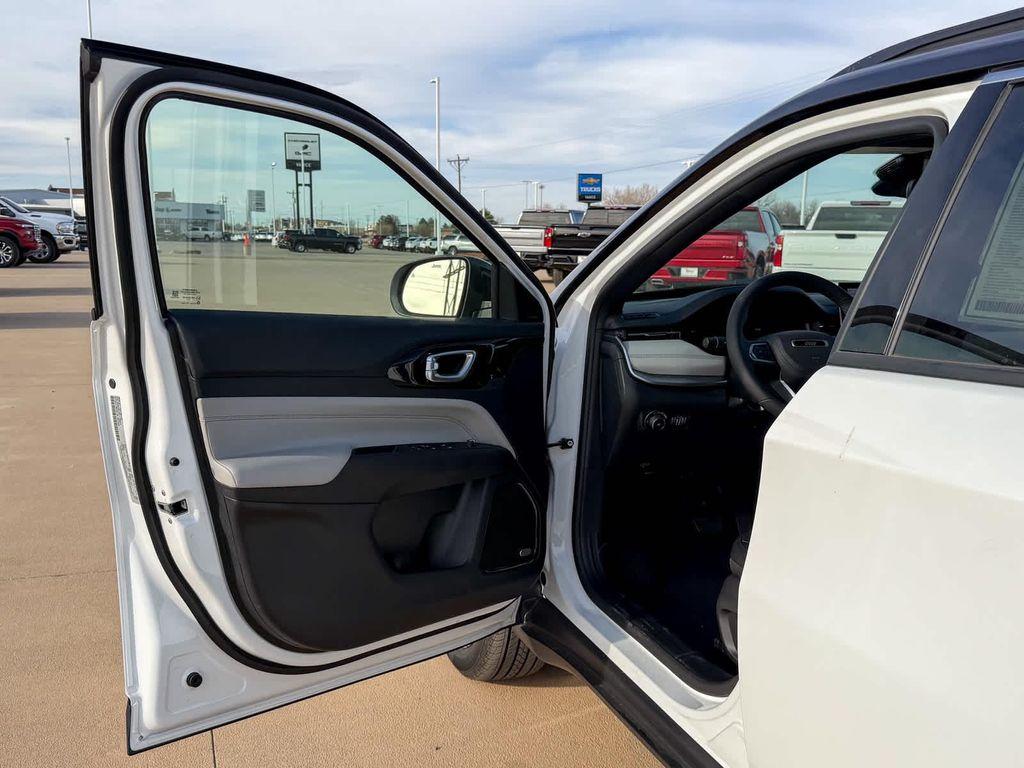 new 2026 Jeep Compass car, priced at $36,180