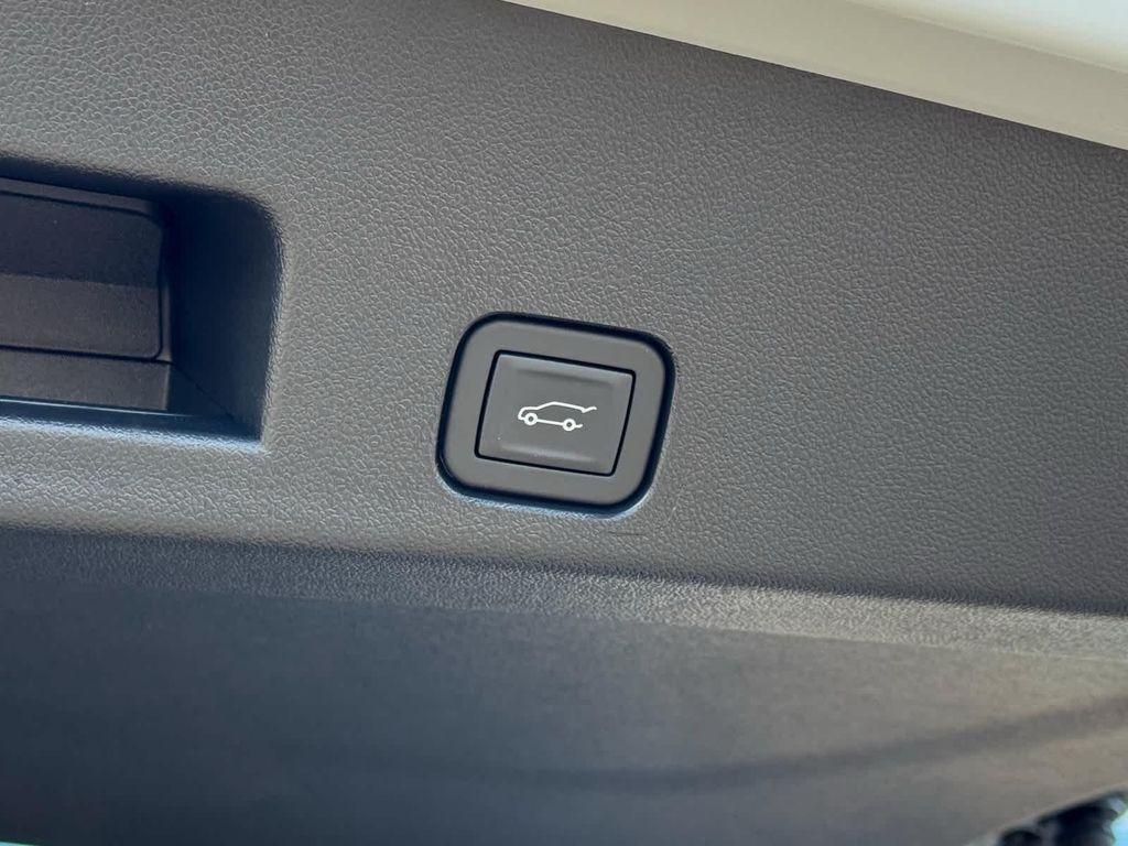 new 2026 GMC Acadia car, priced at $49,680