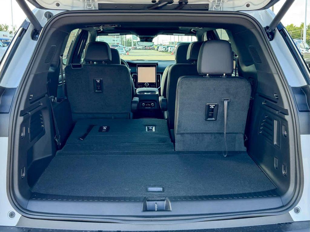 new 2026 GMC Acadia car, priced at $49,680