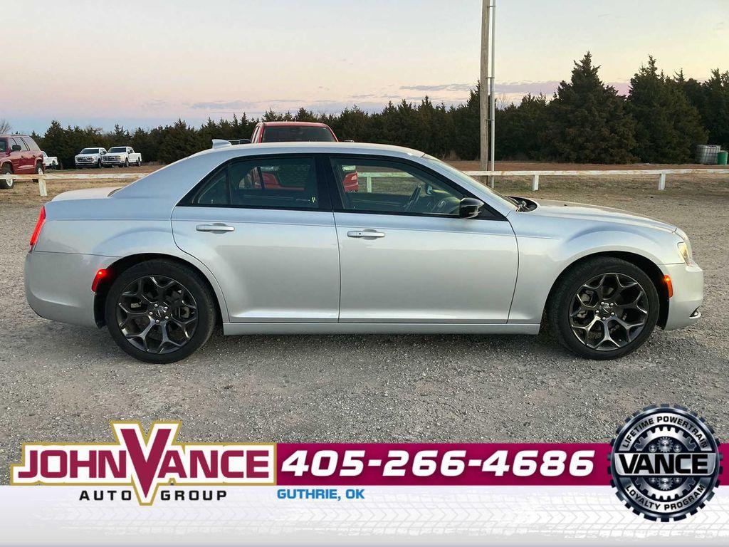 used 2022 Chrysler 300 car