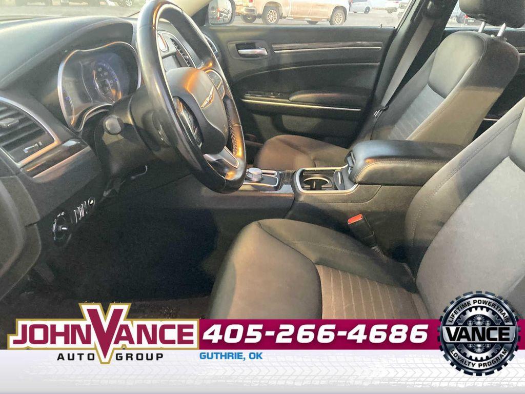 used 2022 Chrysler 300 car