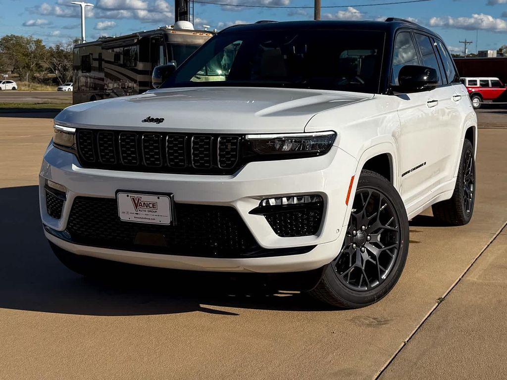 new 2025 Jeep Grand Cherokee car, priced at $65,402