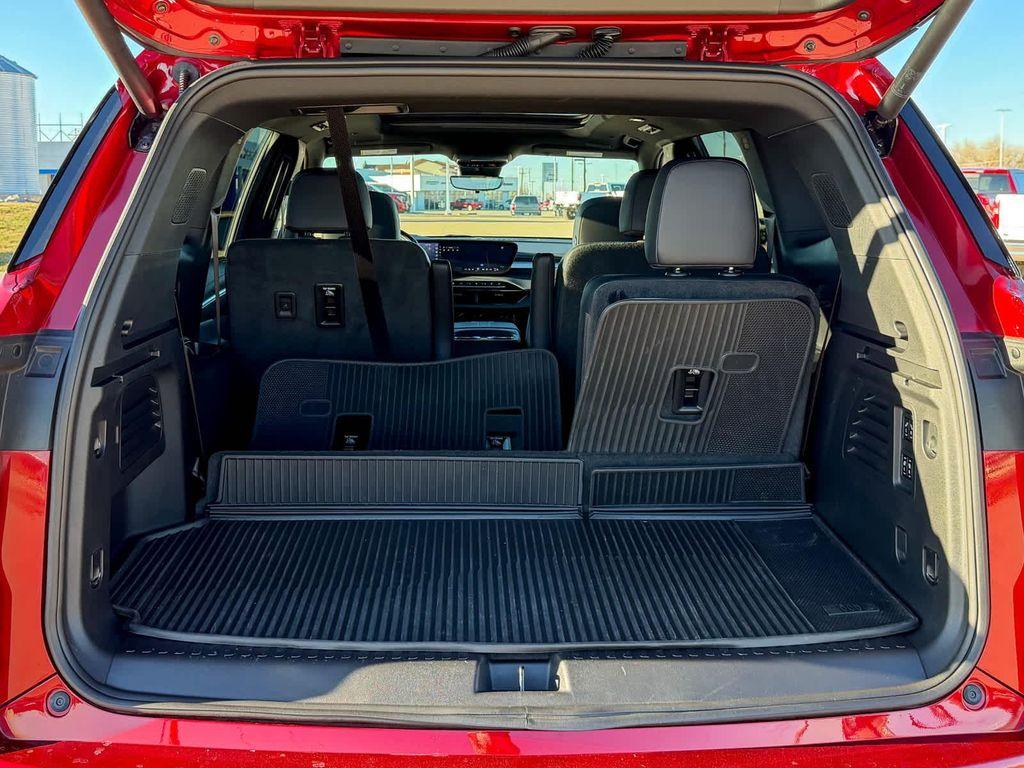 used 2025 Buick Enclave car, priced at $51,677