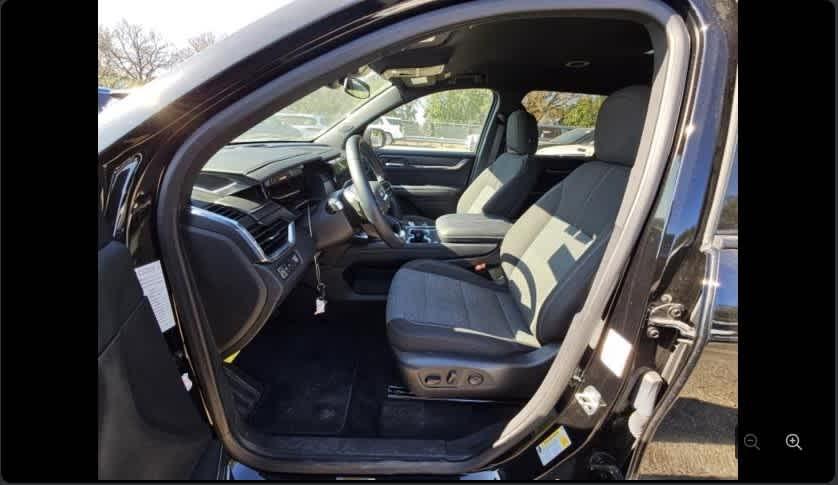 used 2025 GMC Acadia car, priced at $34,701