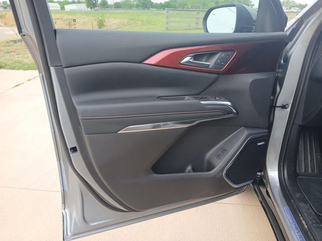 new 2026 Chevrolet Traverse car, priced at $58,734