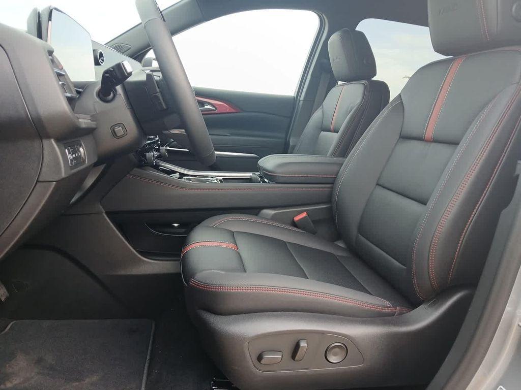 new 2026 Chevrolet Traverse car, priced at $58,734