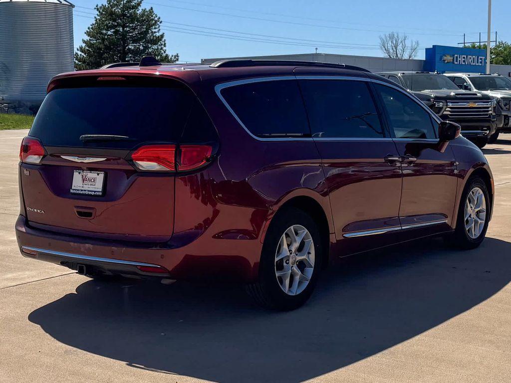 used 2017 Chrysler Pacifica car, priced at $11,998