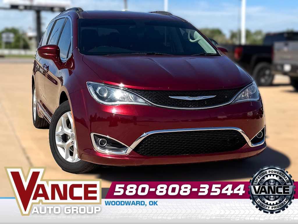 used 2017 Chrysler Pacifica car, priced at $11,998