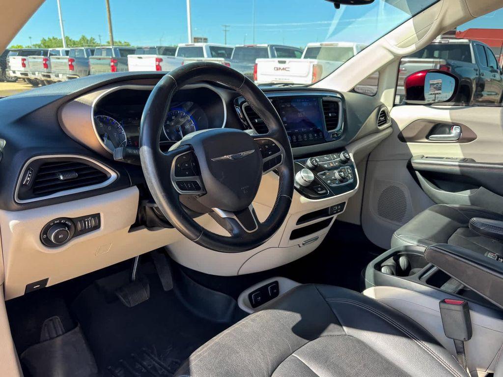 used 2017 Chrysler Pacifica car, priced at $11,998