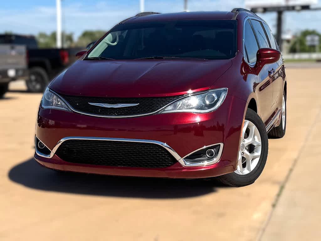 used 2017 Chrysler Pacifica car, priced at $11,998