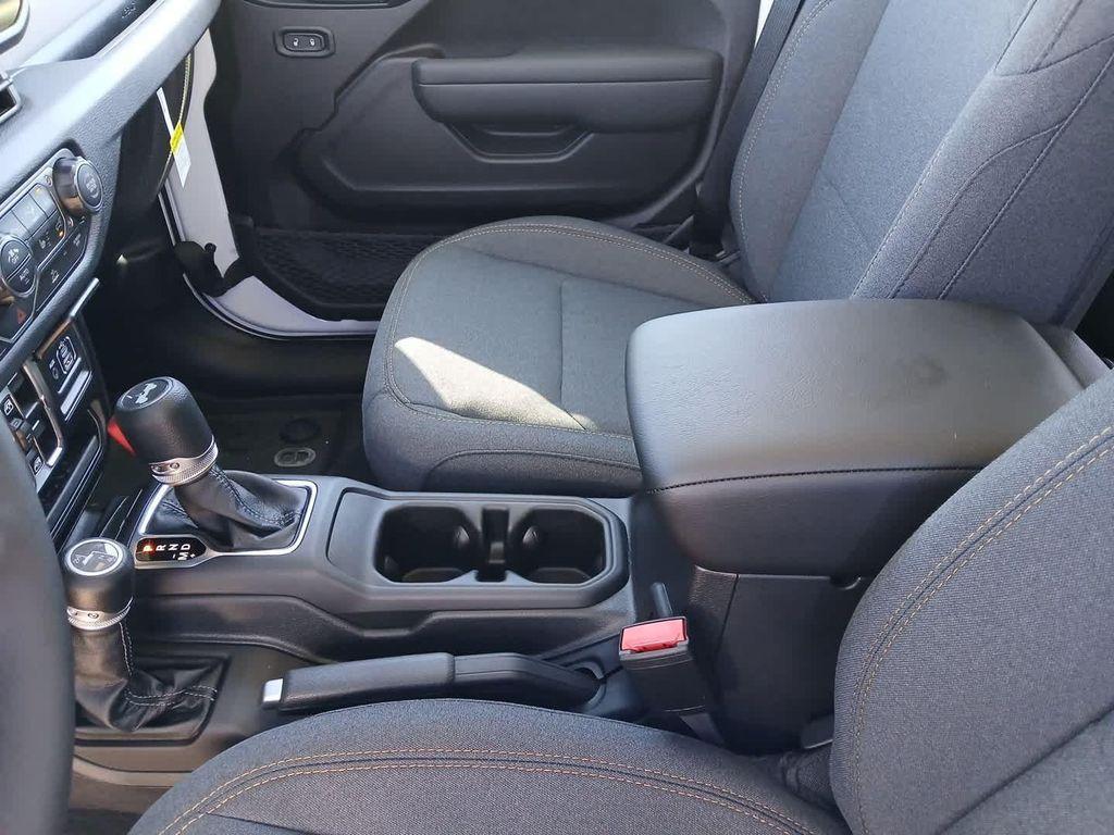 new 2025 Jeep Wrangler car, priced at $47,540
