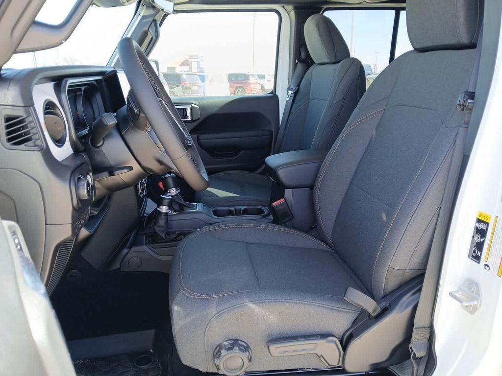 new 2025 Jeep Wrangler car, priced at $47,540