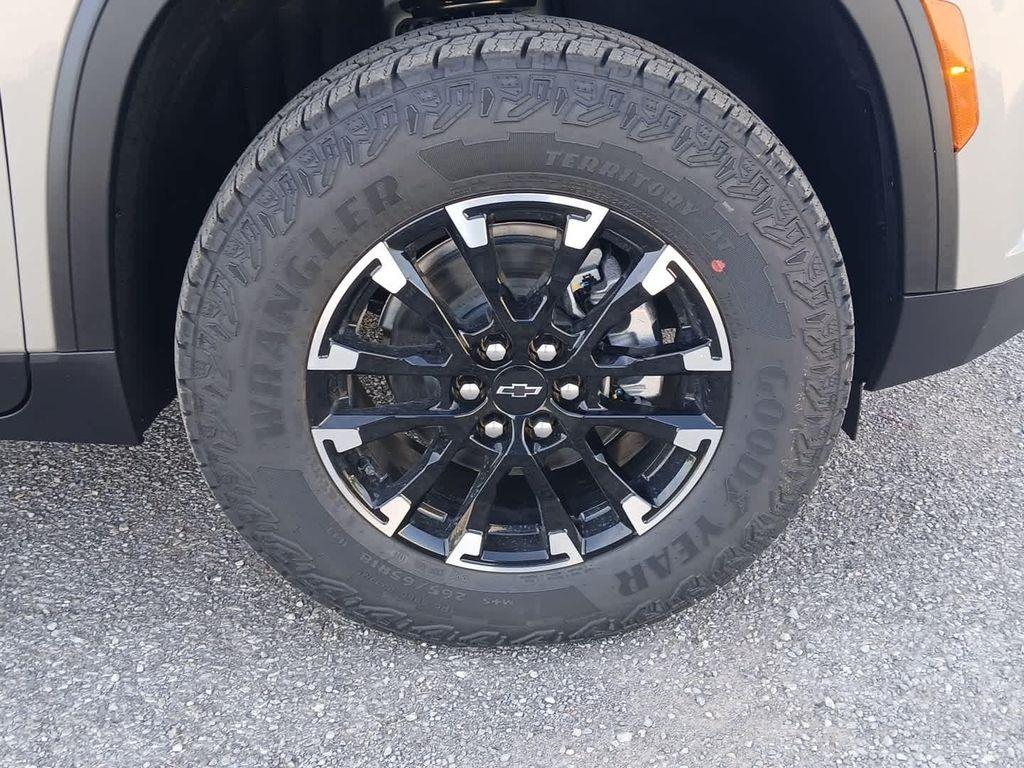 new 2026 Chevrolet Traverse car, priced at $52,609