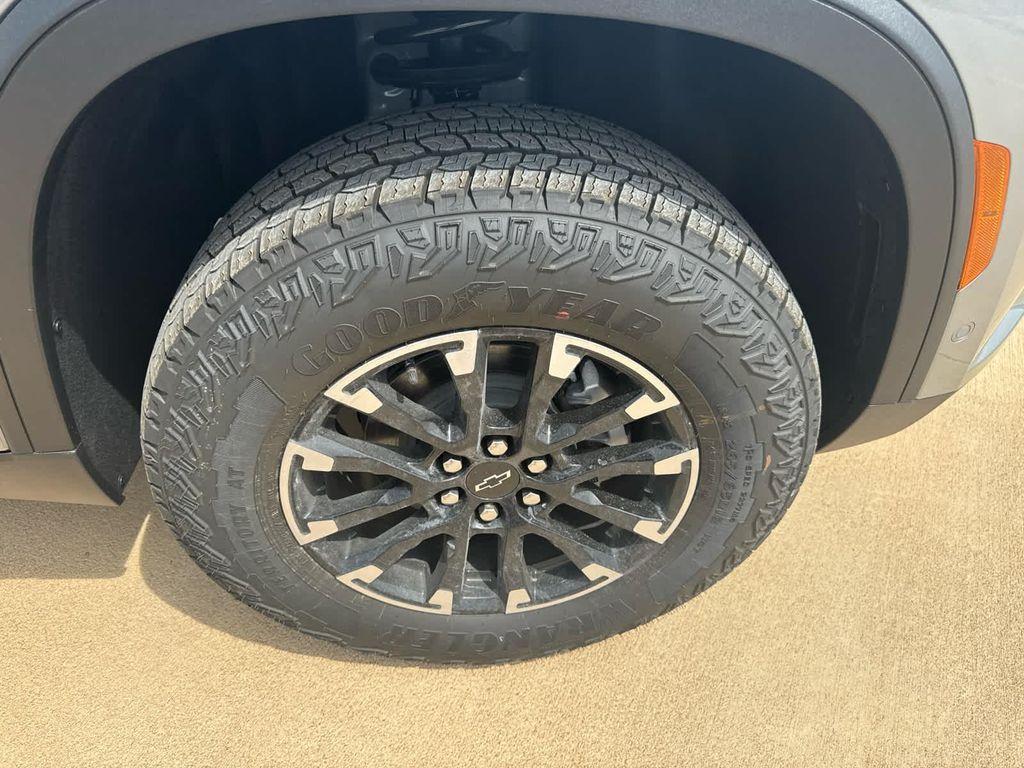 new 2026 Chevrolet Traverse car, priced at $56,504